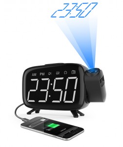 Projection alarm clock with FM radio