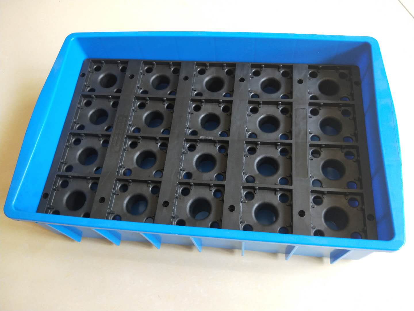 3R jig transit container.jpg